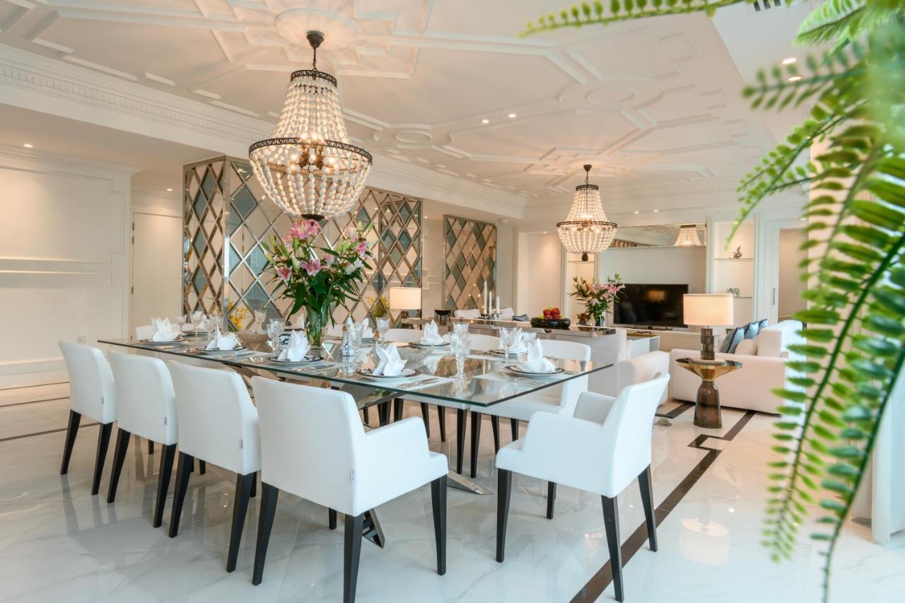 โรงแรมเซ็นทารา และเรสซิเดนซ์ เวสต์เบย์ โดฮา ภายนอก รูปภาพ A dining room