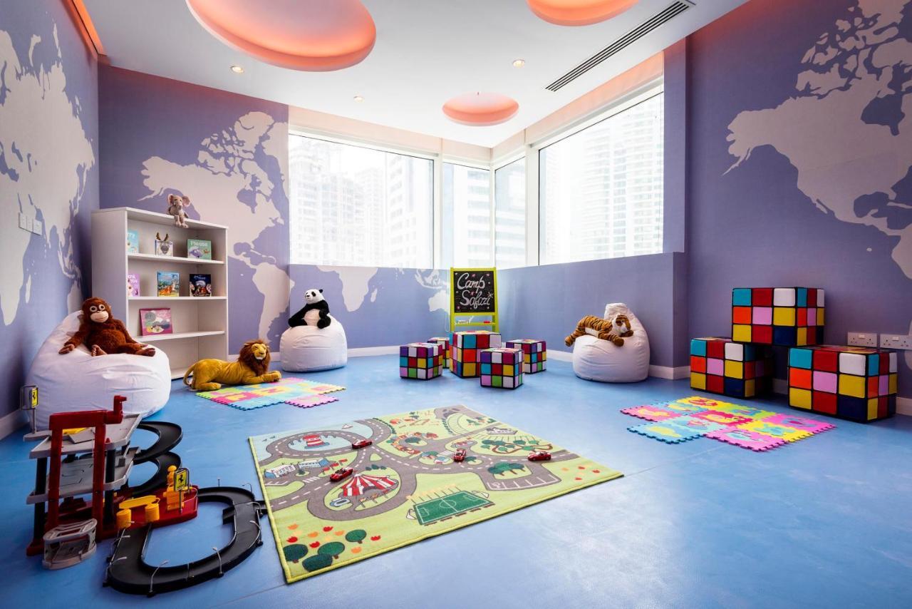 โรงแรมเซ็นทารา และเรสซิเดนซ์ เวสต์เบย์ โดฮา ภายนอก รูปภาพ The Children's Room